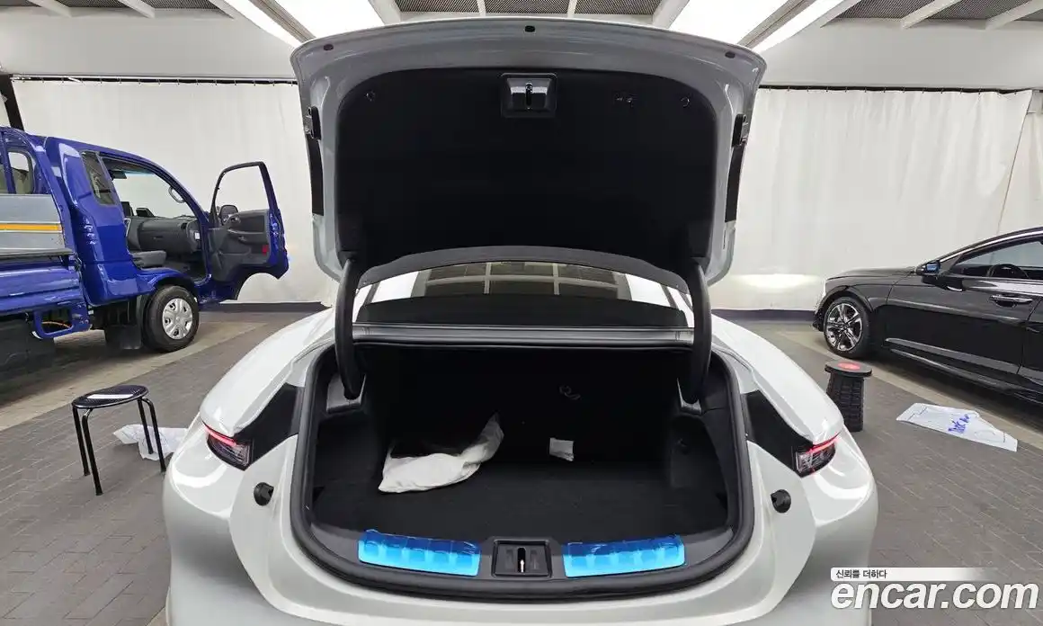 Porsche Taycan 2022 0.1 Автомат в Москве № 197483, фото 14