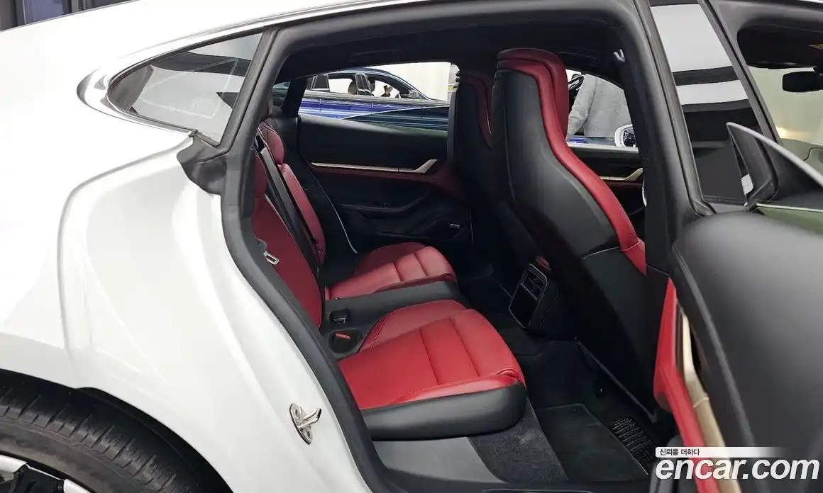 Porsche Taycan 2022 0.1 Автомат в Москве № 197483, фото 18