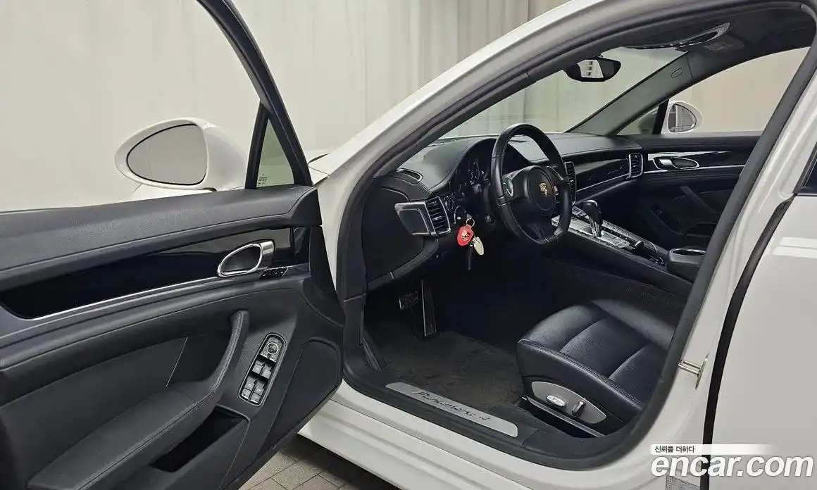 Porsche Panamera 2012 3.6 Автомат в Москве № 197517, фото 16