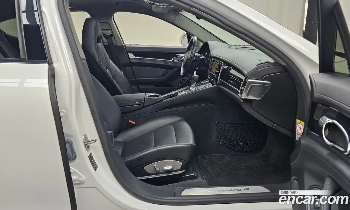 Porsche Panamera 2012 3.6 Автомат в Москве № 197517, фото 10