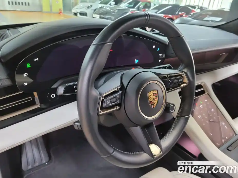 Porsche Taycan 2022 1.0 Автомат в Москве № 197787, фото 13