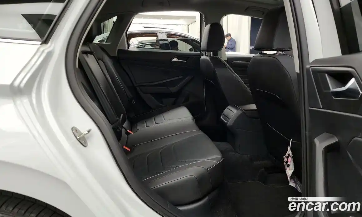 Volkswagen Jetta 2023 1.5 Автомат в Москве № 199015, фото 11