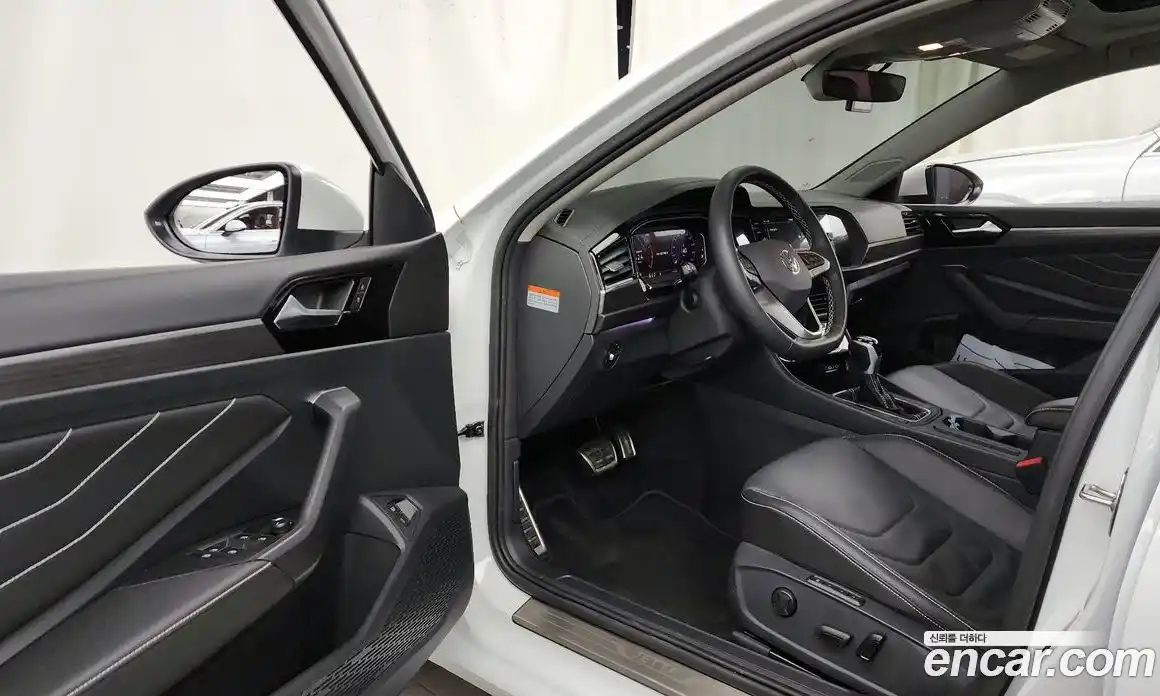 Volkswagen Jetta 2023 1.5 Автомат в Москве № 199015, фото 17