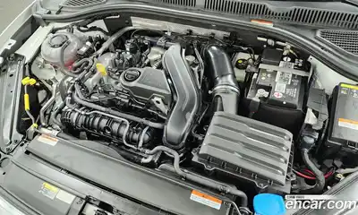 Volkswagen Jetta 2023 1.5 Автомат в Москве № 199015, миниатюра 3