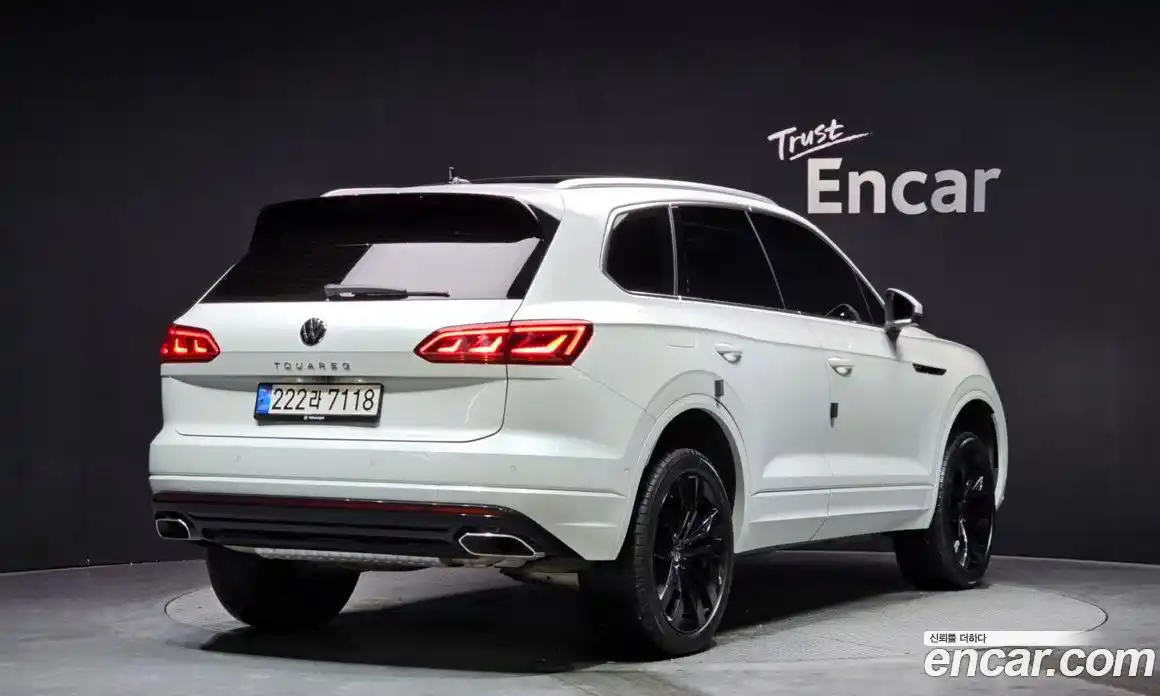 Volkswagen Touareg 2023 3.0 Автомат в Москве № 199050, фото 15