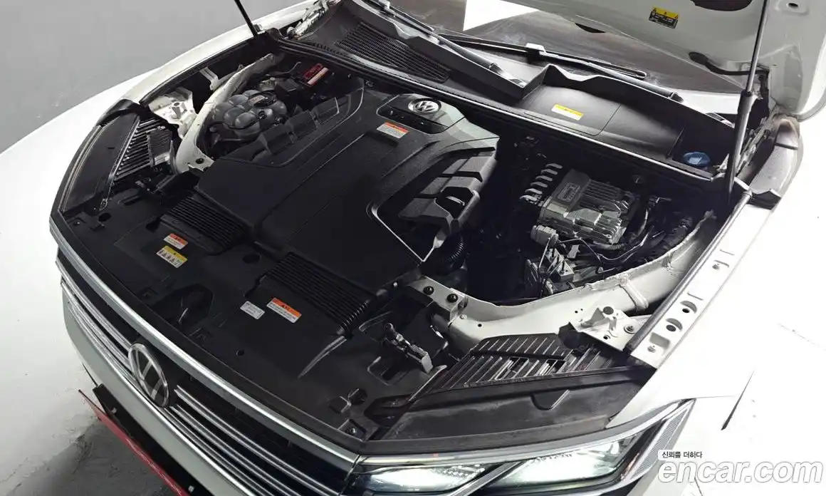 Volkswagen Touareg 2023 3.0 Автомат в Москве № 199050, фото 17