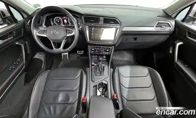 Volkswagen Tiguan 2022 2.0 Автомат в Москве № 199102, миниатюра 10