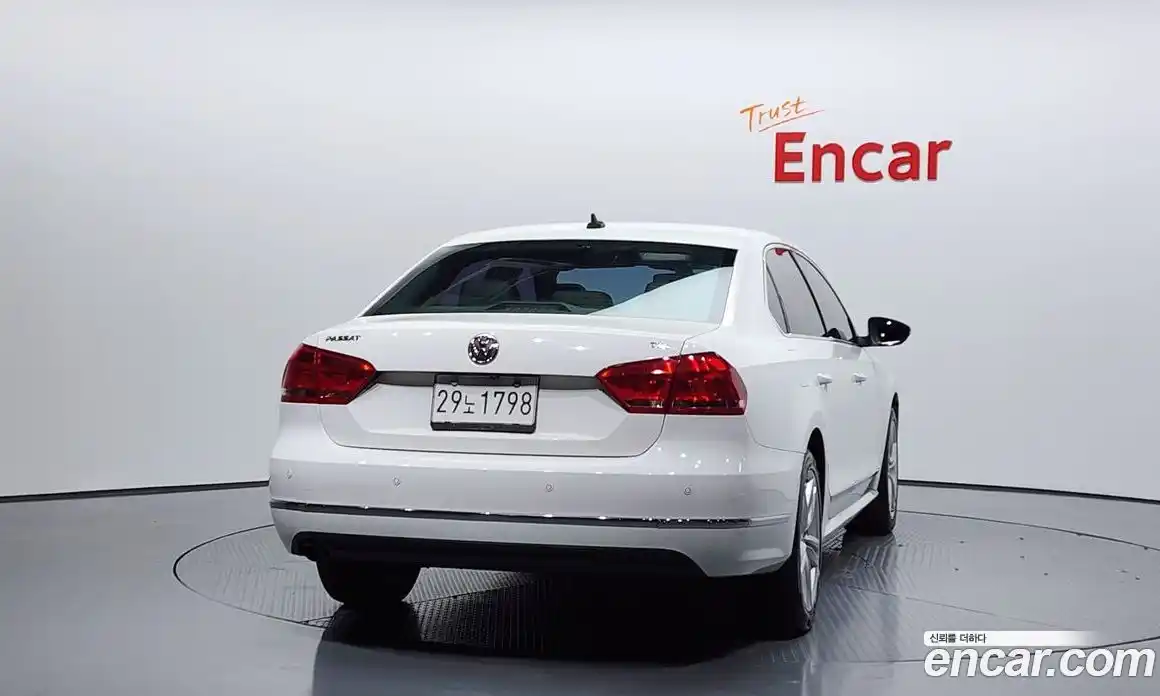 Volkswagen Passat 2015 2.0 Автомат в Москве № 199295, фото 4