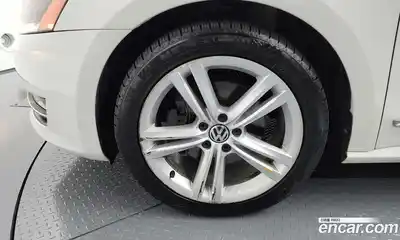 Volkswagen Passat 2015 2.0 Автомат в Москве № 199295, миниатюра 5