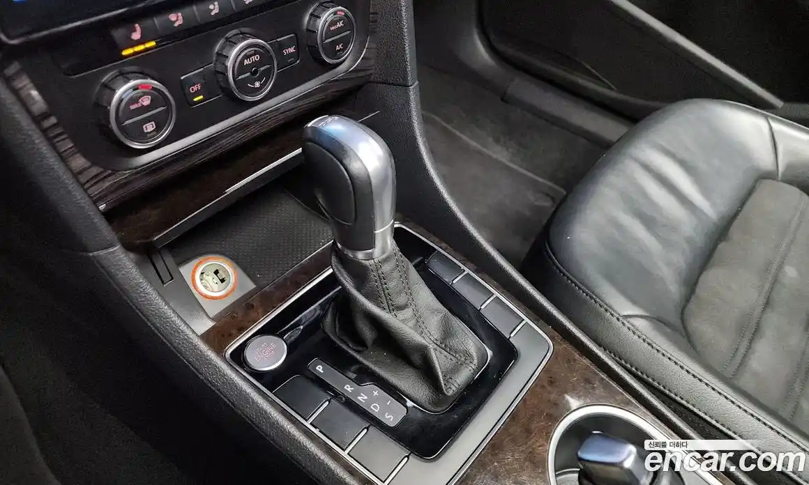 Volkswagen Passat 2015 2.0 Автомат в Москве № 199295, фото 9