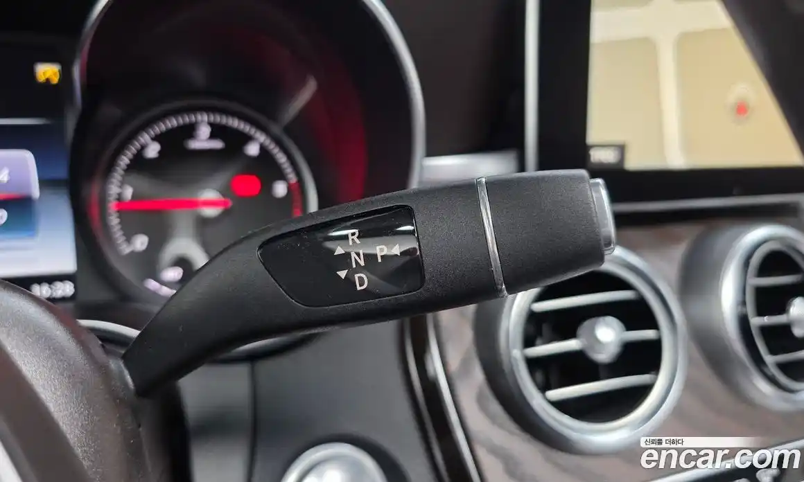 Mercedes-Benz GLC-Class 2017 2.1 Автомат в Москве № 206174, фото 17