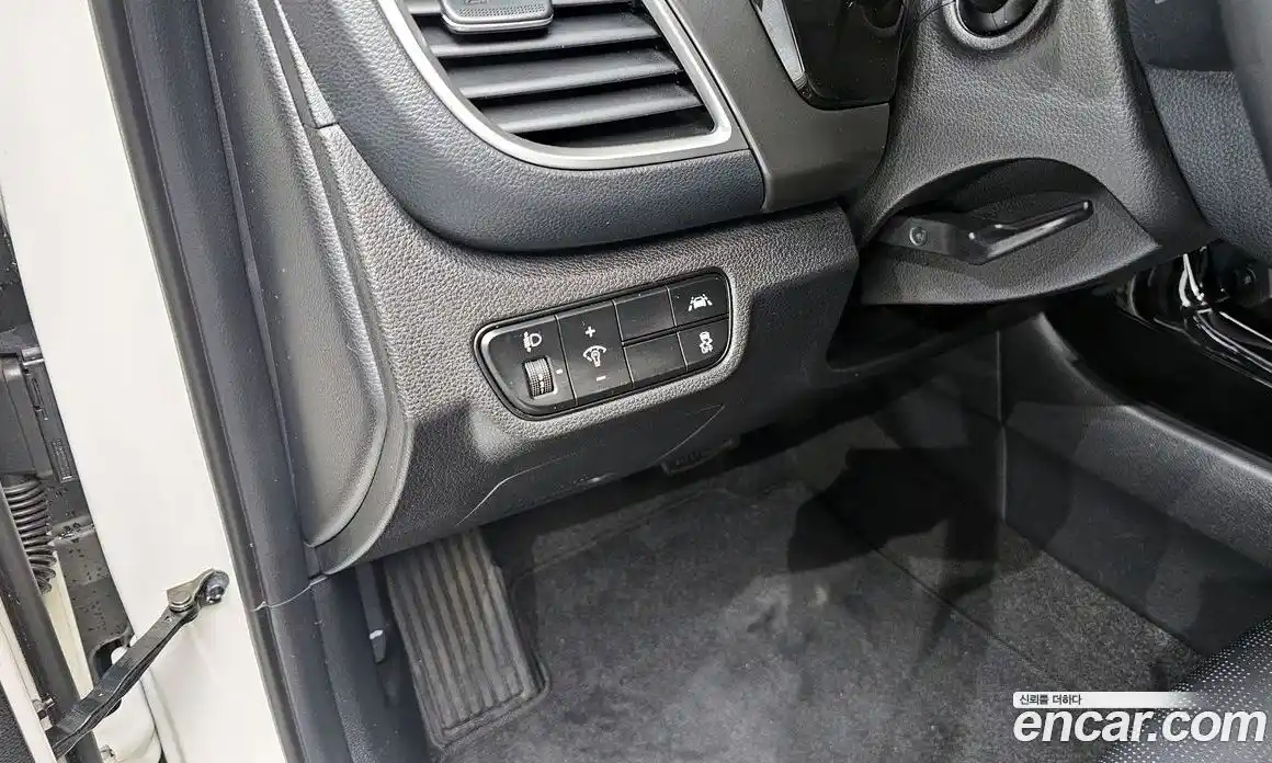 Kia Seltos 2023 1.6 Автомат в Москве № 21005, фото 19