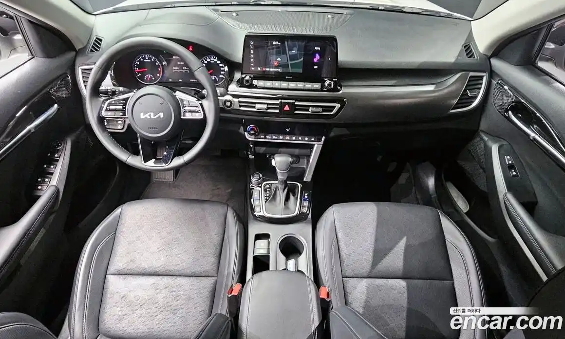 Kia Seltos 2023 1.6 Автомат в Москве № 21005, фото 4