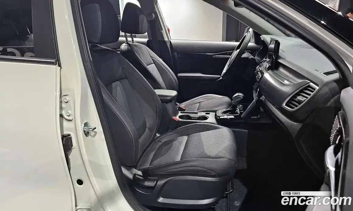 Kia Seltos 2023 1.6 Автомат в Москве № 21005, фото 9