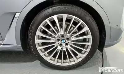 BMW X7 2023 3.0 Автомат в Москве № 210365, миниатюра 3
