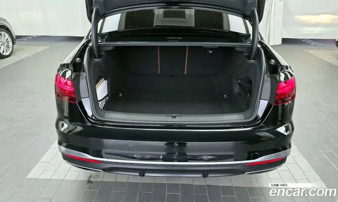 Audi A4 2023 2.0 Автомат в Москве № 210560, фото 13