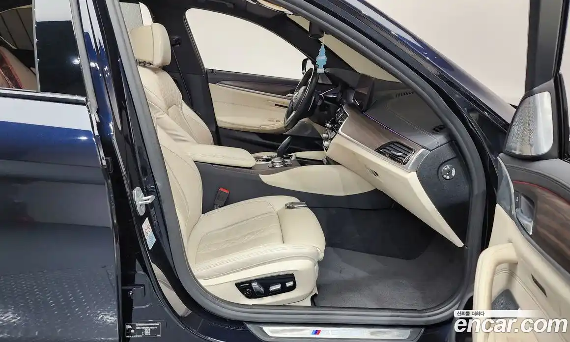 BMW 5-Series 2021 4.4 Автомат в Москве № 211492, фото 10