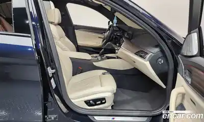 BMW 5-Series 2021 4.4 Автомат в Москве № 211492, миниатюра 10