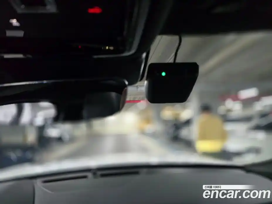 Land Rover Range-Rover Velar 2023 2.0 Автомат в Москве № 213368, фото 14