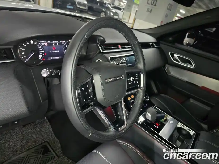 Land Rover Range-Rover Velar 2023 2.0 Автомат в Москве № 213368, фото 7