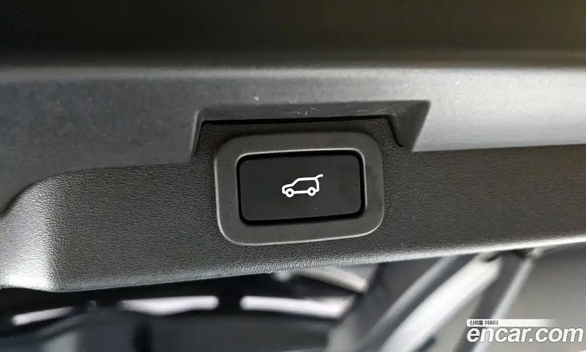 Land Rover Discovery 2018 2.0 Автомат в Москве № 213483, фото 16