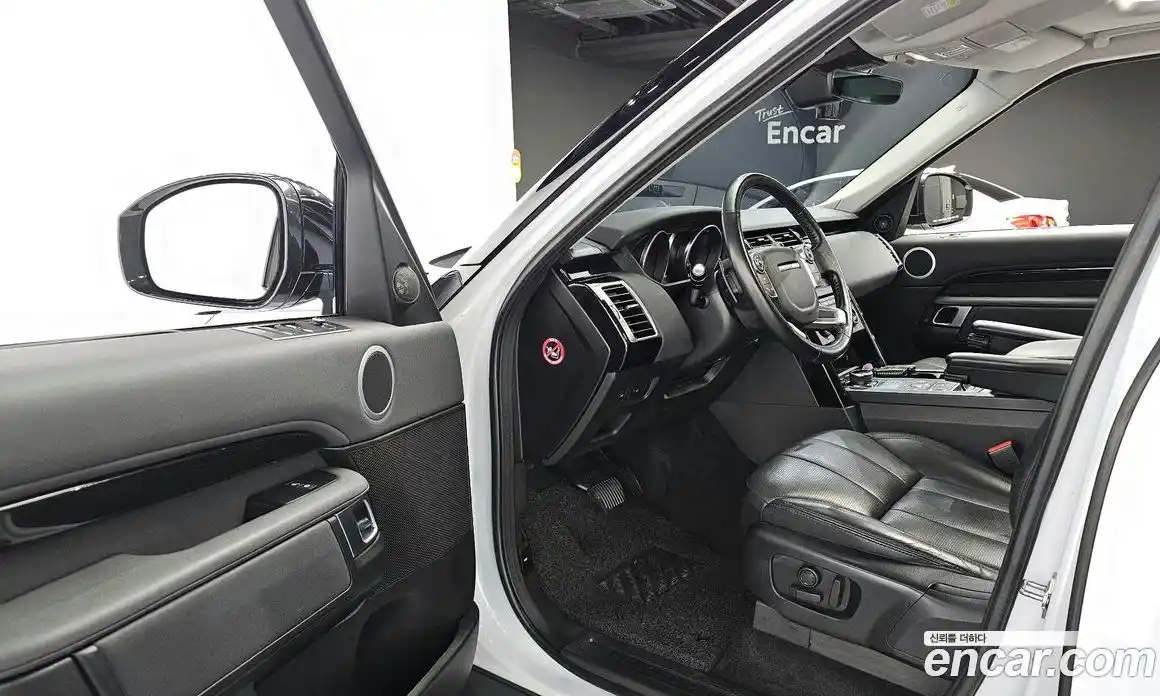 Land Rover Discovery 2018 2.0 Автомат в Москве № 213483, фото 10