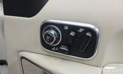 Land Rover Range-Rover 2010 3.6 Автомат в Москве № 213856, миниатюра 12