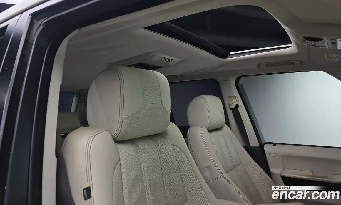 Land Rover Range-Rover 2010 3.6 Автомат в Москве № 213856, фото 13