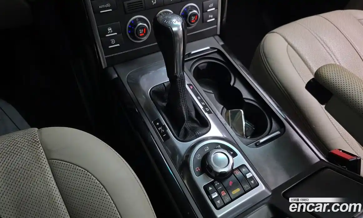 Land Rover Range-Rover 2010 3.6 Автомат в Москве № 213856, фото 7