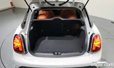 Mini Cooper 2024 1.5 Автомат в Москве № 214087, миниатюра 7