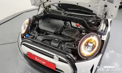 Mini Cooper 2024 1.5 Автомат в Москве № 214087, миниатюра 8