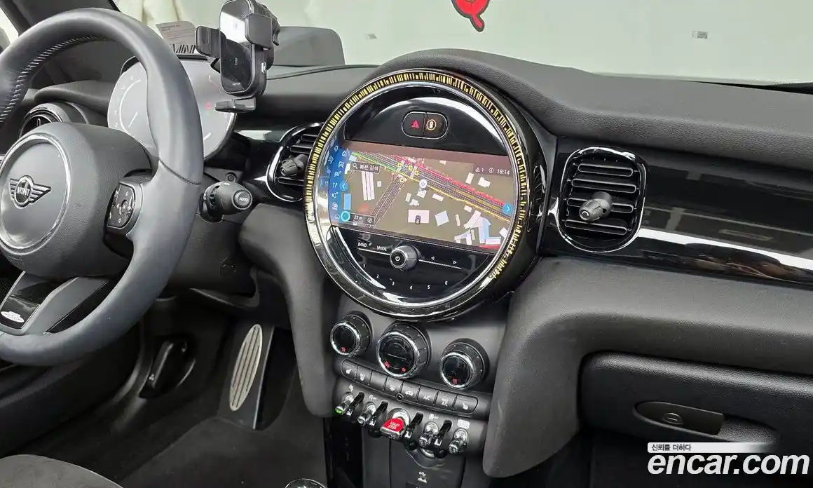 Mini Cooper Convertible 2022 2.0 Автомат в Москве № 214127, фото 11