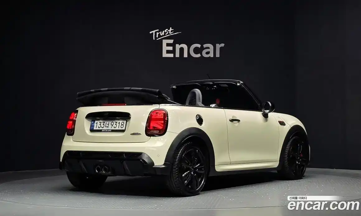 Mini Cooper Convertible 2022 2.0 Автомат в Москве № 214127, фото 16