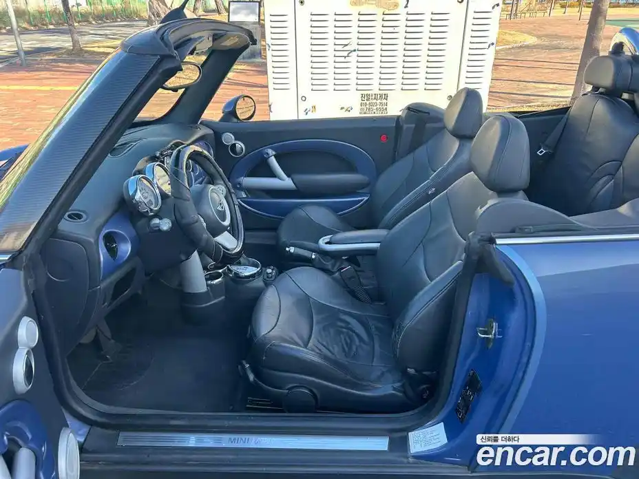 Mini Cooper Convertible 2007 1.6 Автомат в Москве № 214422, фото 14