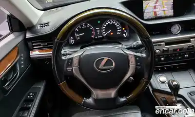 Lexus ES 2015 3.5 Автомат в Москве № 214666, миниатюра 12