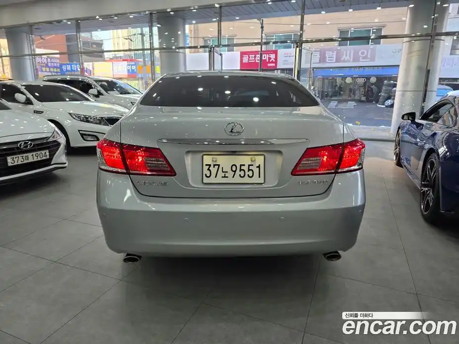 Lexus ES 2011 3.5 Автомат в Москве № 214821, фото 4