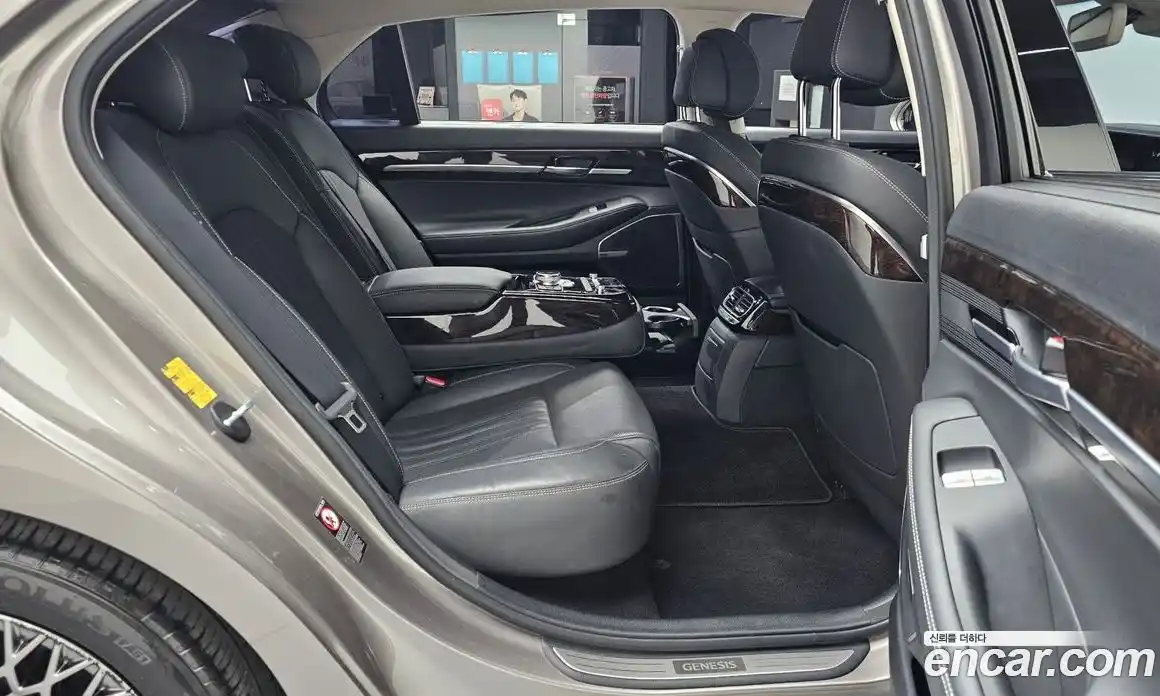 Genesis G90 2019 3.8 Автомат в Москве № 21733, фото 17