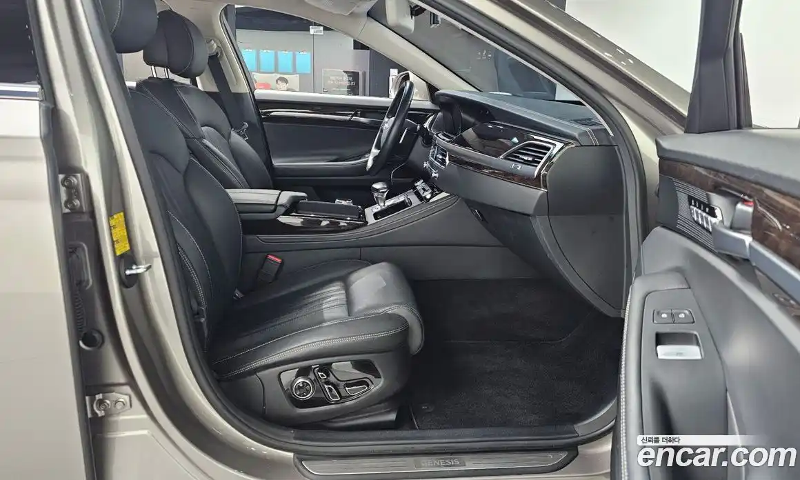 Genesis G90 2019 3.8 Автомат в Москве № 21733, фото 3