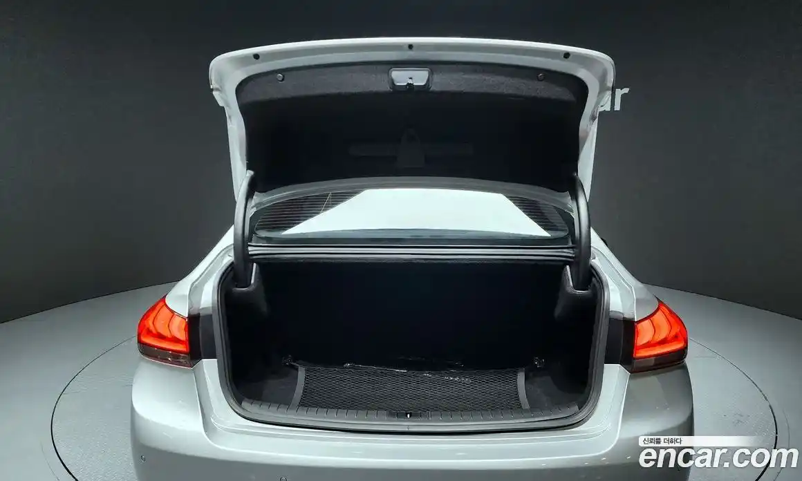 Genesis G80 2018 3.3 Автомат в Москве № 21772, фото 13