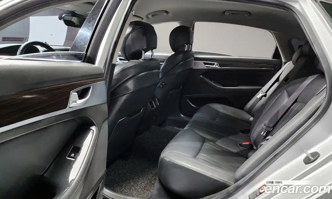 Genesis G80 2018 3.3 Автомат в Москве № 21772, фото 5