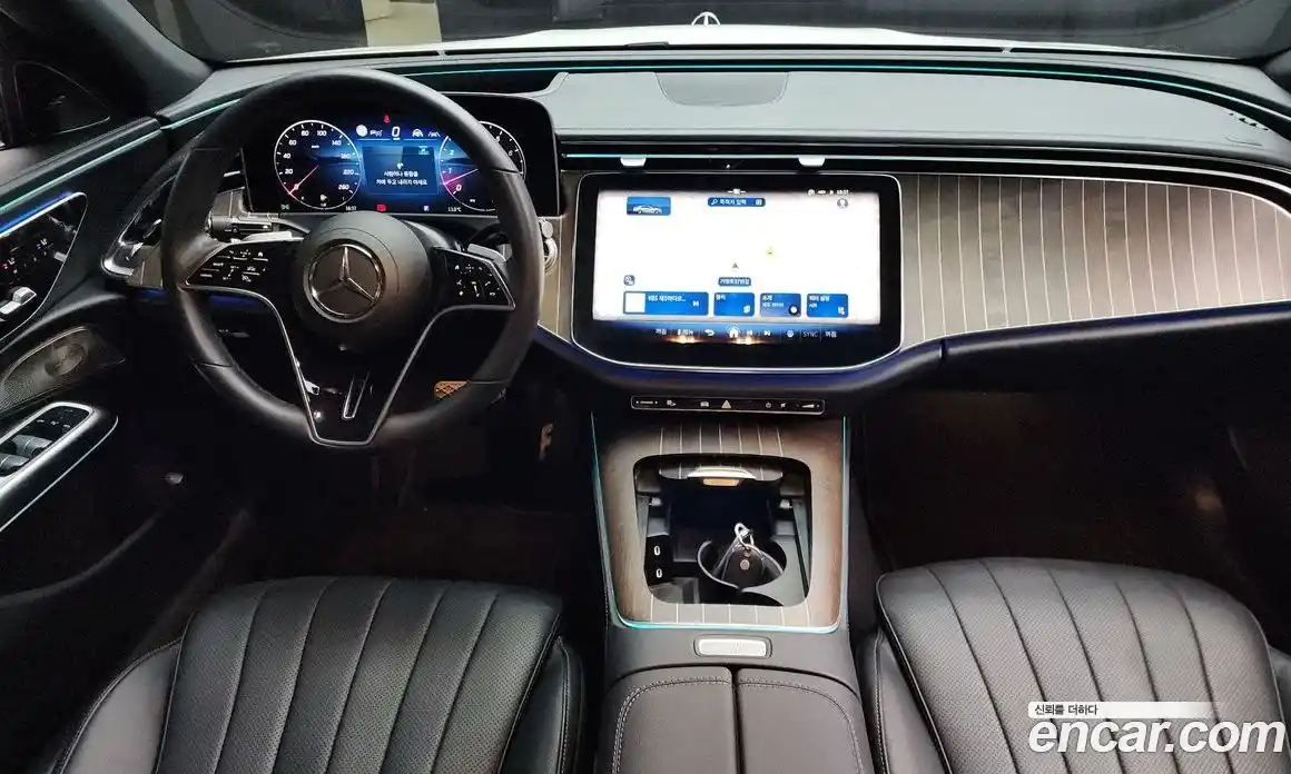 Mercedes-Benz E-Class 2024 3.0 Автомат в Москве № 220184, фото 19