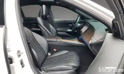 Mercedes-Benz E-Class 2024 3.0 Автомат в Москве № 220184, миниатюра 2