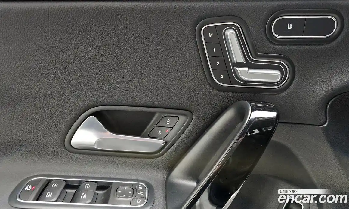 Mercedes-Benz A-Class 2020 2.0 Автомат в Москве № 220642, фото 17