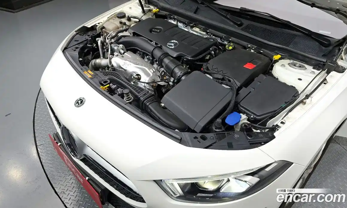 Mercedes-Benz A-Class 2020 2.0 Автомат в Москве № 220642, фото 6