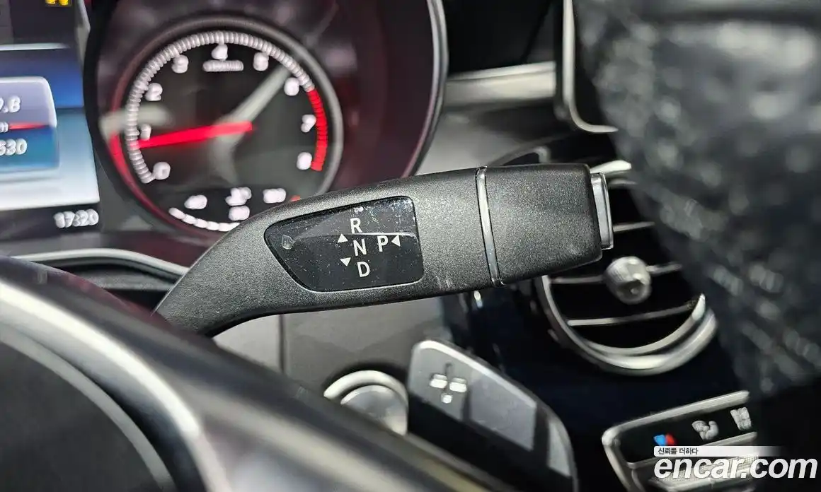 Mercedes-Benz C-Class 2018 2.0 Автомат в Москве № 223301, фото 15