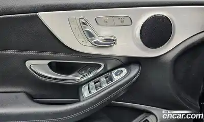 Mercedes-Benz C-Class 2018 2.0 Автомат в Москве № 223301, миниатюра 4