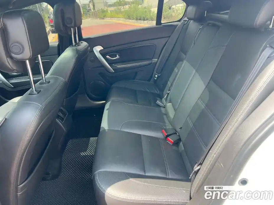 Renault SM5 2014 1.6 Автомат в Москве № 225964, фото 12