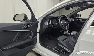 BMW 1-Series 2022 2.0 Автомат в Москве № 227870, миниатюра 4