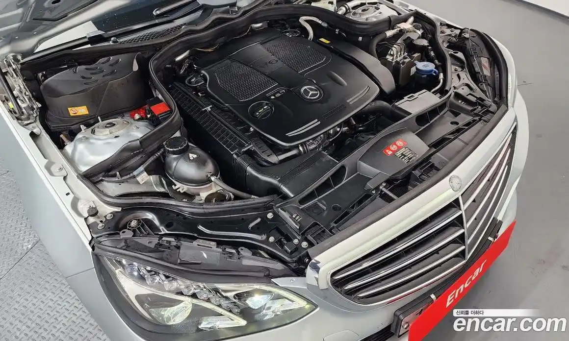 Mercedes-Benz E-Class 2014 3.5 Автомат в Москве № 229616, фото 17