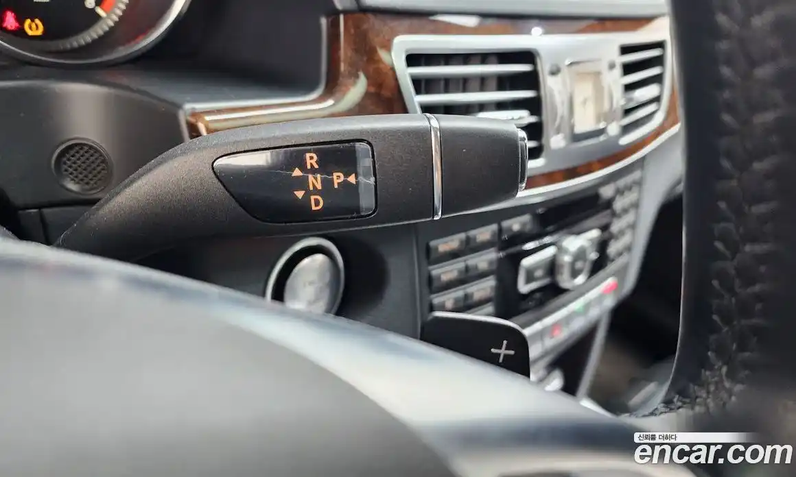 Mercedes-Benz E-Class 2014 3.5 Автомат в Москве № 229616, фото 18